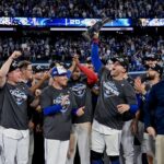 Entradas más baratas de Azulejos-Dodgers en la Serie Mundial alcanzan los 2,000 dólares