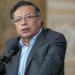 Petro urge a la Fiscalía a actuar ante ataque de EE.UU. a supuesta narcolancha colombiana