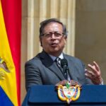 Petro destituye a viceministro de Agua y discute con ministros en transmisión en vivo