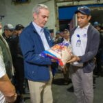 Abinader supervisa entrega de alimentos a comunidades en alerta roja por tormenta Melissa