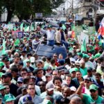 Miles marchan con Leonel Fernández en la Marcha del Pueblo para exigir soluciones al alto costo de la vida