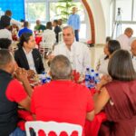 Abinader destaca la labor informativa de los periodistas acreditados en el Palacio Nacional