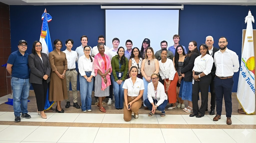 Ministerio de Turismo expone planes de innovación a estudiantes en University of Pennsylvania, EE.UU.