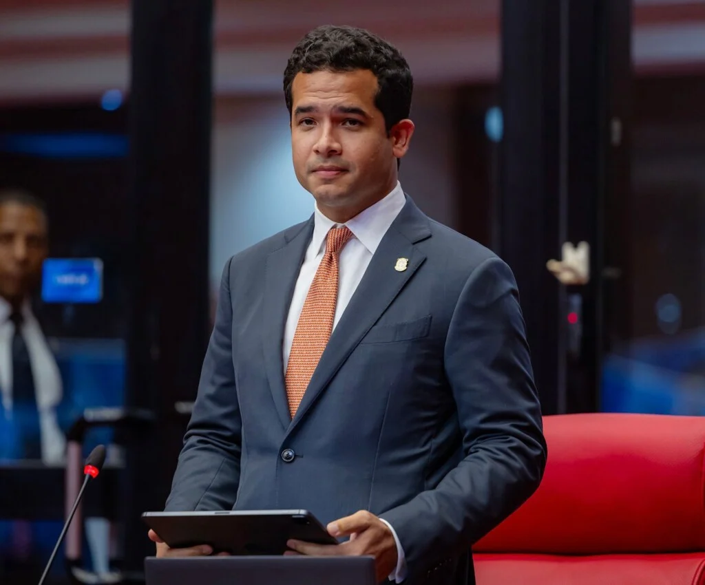 Omar Fernández propone eliminar porcentaje en préstamos hipotecarios