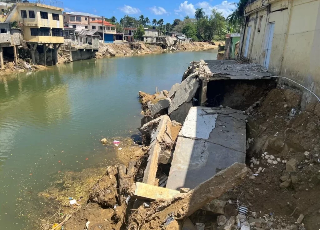 Autoridades dragarán río Jobay y desalojarán viviendas en Gaspar Hernández