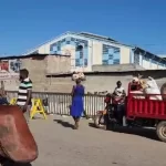 Protesta en Juana Méndez: trimotos se niegan a cruzar a Dajabón por alza en tarifas municipales