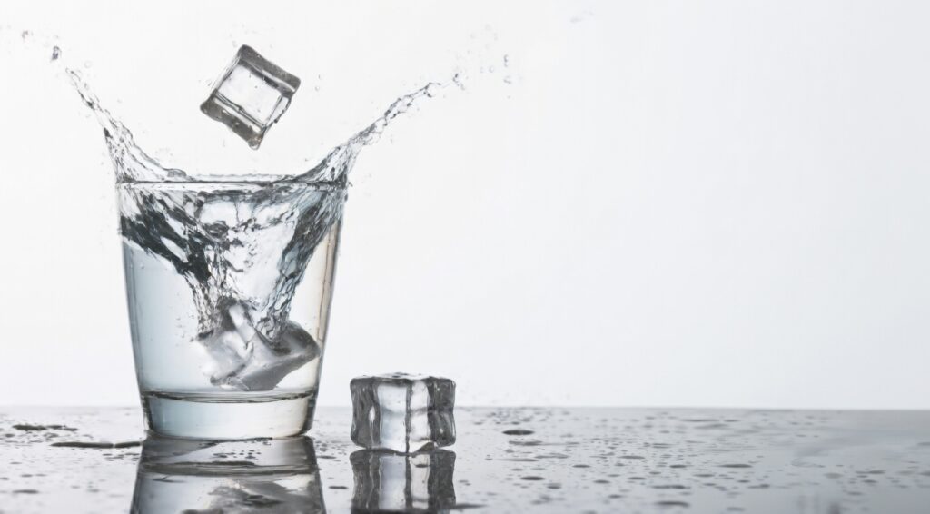 ¿Agua fría o caliente? Expertos revelan cuál es más saludable