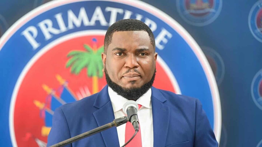 Director de Inmigración de Haití queda libre pese a acusaciones de pasaportes falsos