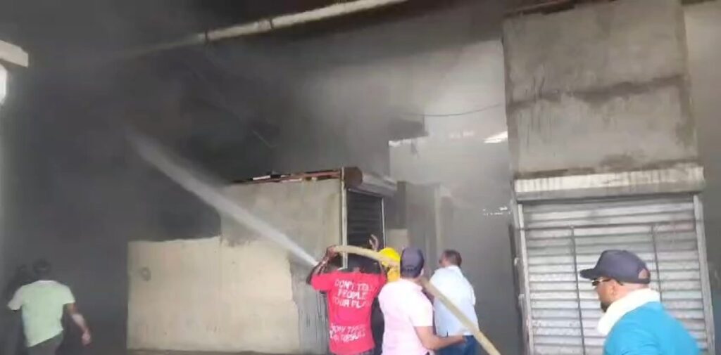 Conato de Incendio afecta instalaciones del mercado fronterizo en Dajabón