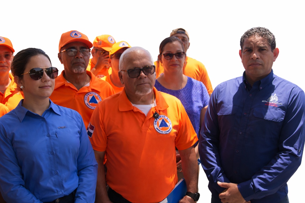 Inundaciones afectan viviendas y comercios en Valverde