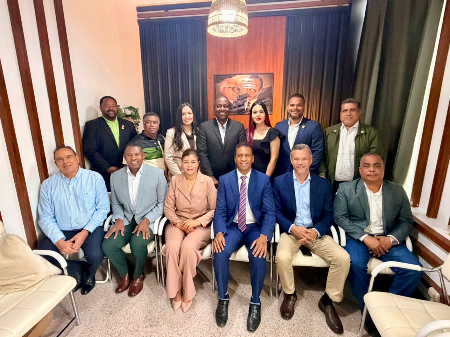 Inauguran nuevo bloque y presentan bufete directivo en acto institucional