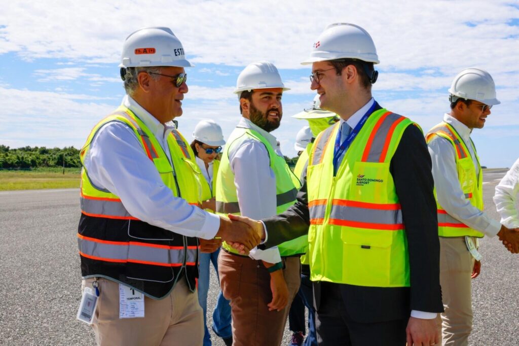 Ingeniería Estrella gana contrato para rehabilitar pista del AILA, confirma AERODOM