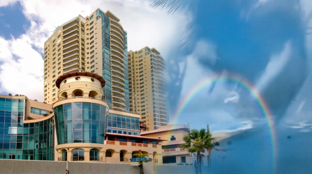 Impactante colapso de estructura metálica en el Malecón Center