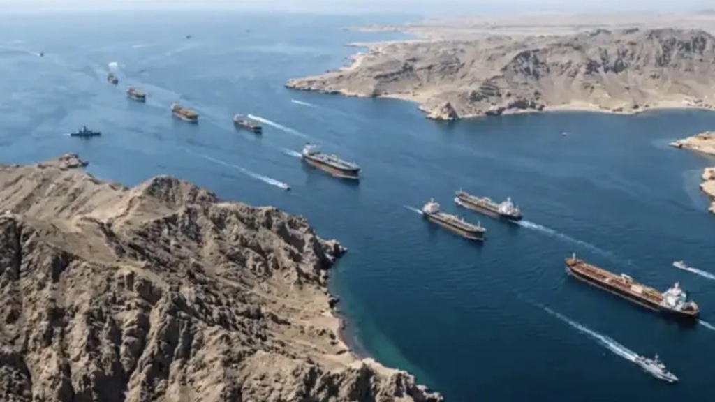 India activa rutas alternativas de suministro ante la crisis en Ormuz mientras Israel le exige firmeza frente a Irán