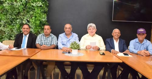 Juramentación masiva consolida liderazgo de Francisco Javier García en Santiago