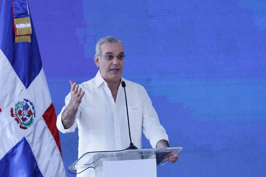Presidente Abinader cumple con entrega de acueducto múltiple en San José de Ocoa