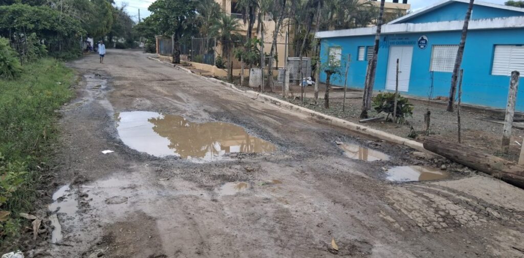 Agricultores de Angelina reclaman asfaltado y advierten movilizaciones