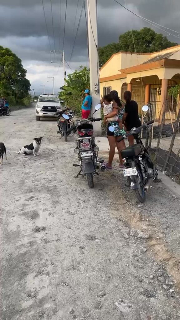 Encuentran cuerpo de hombre en cubeta con agua en comunidad de Barranca en La Vega