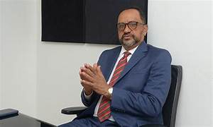 Ministro de Justicia advierte sobre violencia de menores de edad