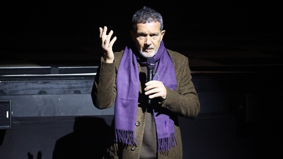 Antonio Banderas aclara rumores sobre su economía: “No estoy arruinado, estoy a tope”