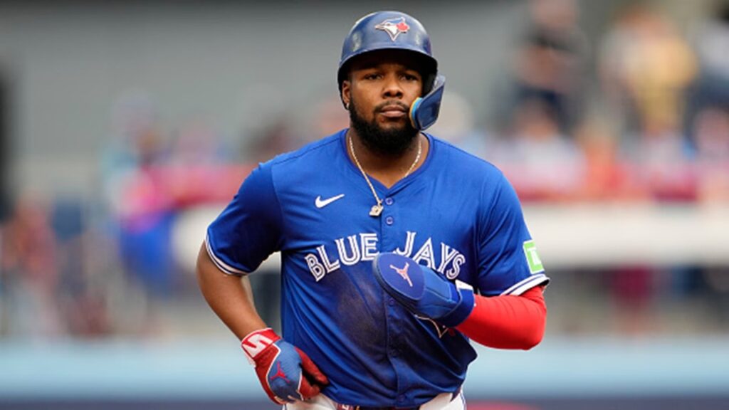 Vladimir Guerrero Jr. vuelve a quedar fuera de la alineación por molestia en el codo