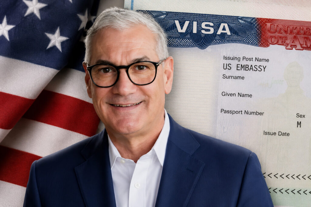 Exministro Gonzalo Castillo recupera visa americana de 10 años