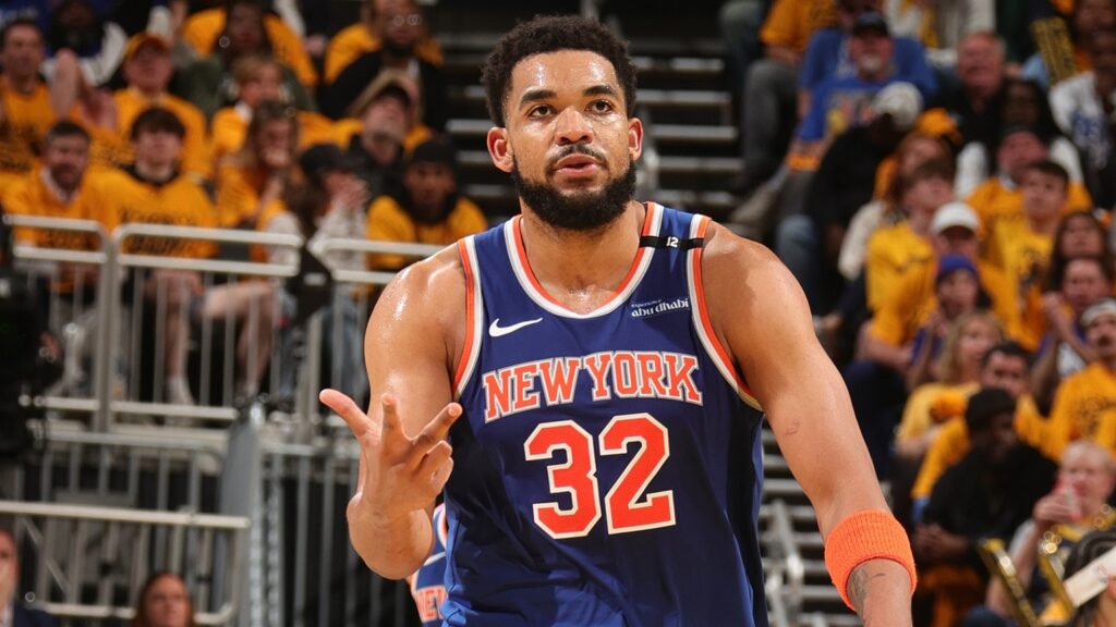 Knicks aplastan a Cleveland y quedan a un paso de barrer la serie; Karl Towns aporta 13 puntos
