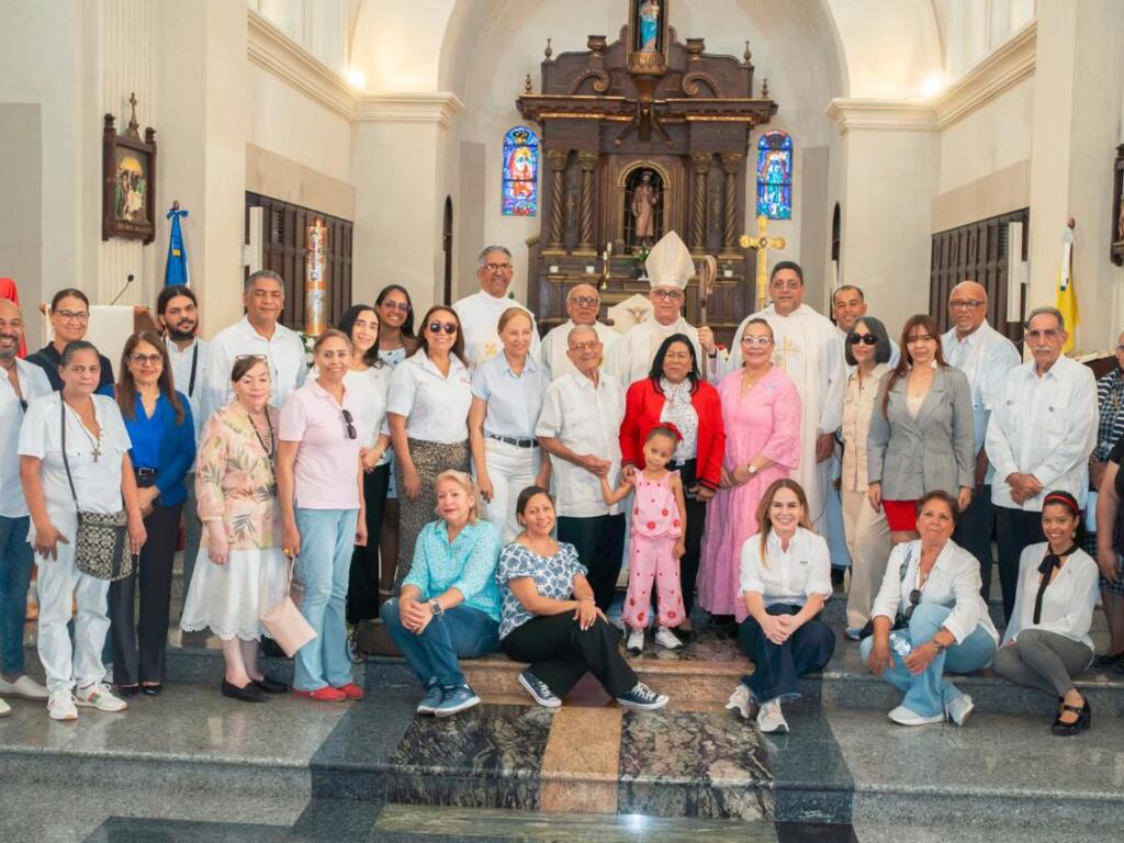 Santiago se une en oración con el “Sendero de la Fe”