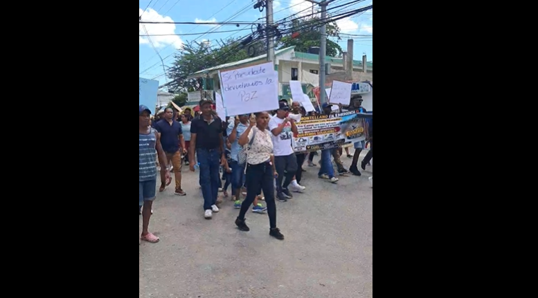 Comunidad de Villa Montellano reclama respuestas inmediatas por daños de abril