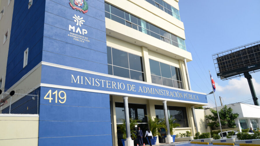 Gobierno impulsa flexibilidad laboral y protección familiar en la administración pública