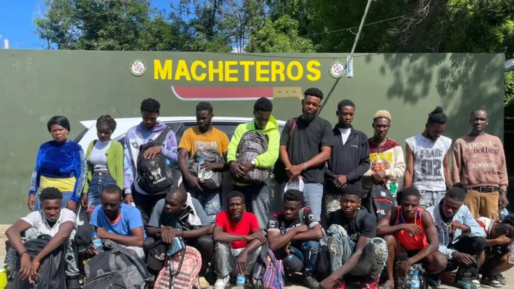 Ejército frustra traslado de 20 haitianos indocumentados en Valverde