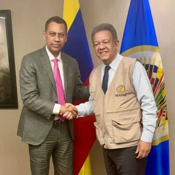 Leonel Fernández y Guido Gómez Mazara participan como jefes de observación electoral en Colombia