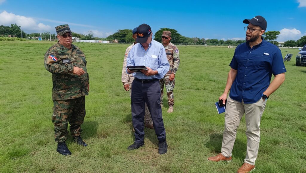 Ministerio de Defensa ejecuta plan de remozamiento en pista aérea de Dajabón
