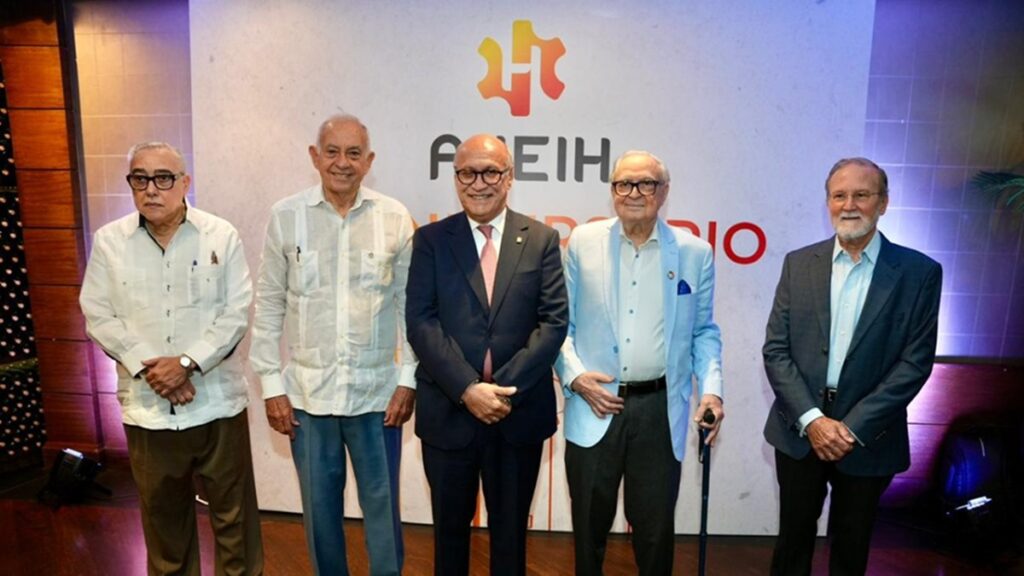 ANEIH honra a cinco expresidentes por su legado y aporte al fortalecimiento institucional