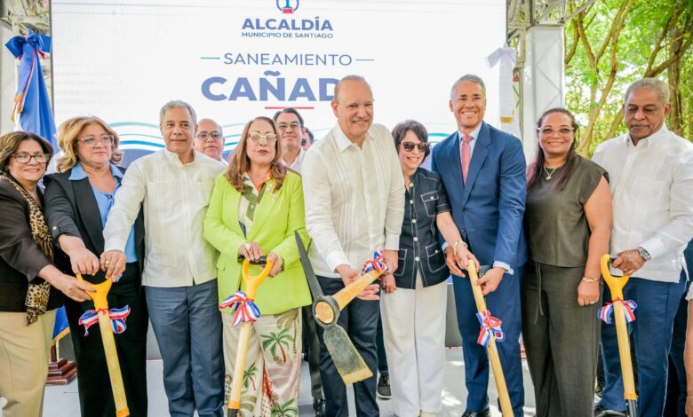 Alcaldía de Santiago inicia saneamiento de la Cañada Hoya de Caimito con más de RD$266 millones