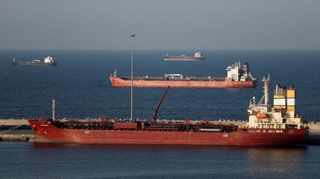 Asia exige garantías inmediatas para una navegación segura en Ormuz tras el acuerdo entre EE.UU. e Irán