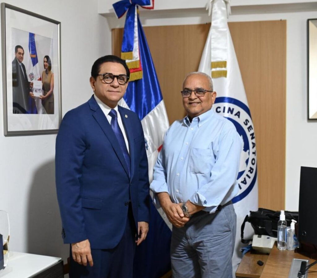 Senador Daniel Rivera reitera apoyo a las edificaciones de la Cruz Roja en Santiago