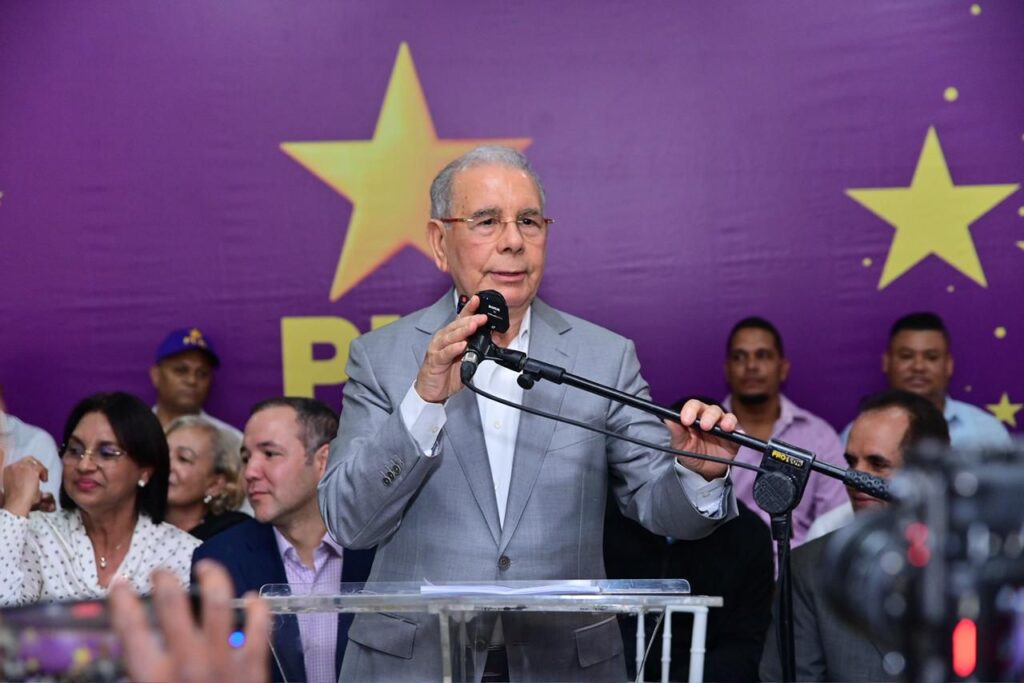 Danilo Medina fortalece estructura política con juramentación en Hondo Valle