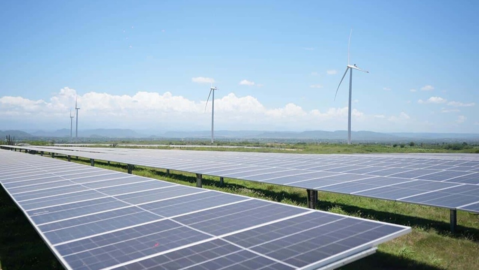 RD proyecta 2,600 MW de energía renovable para 2028, afirma ministro Joel Santos