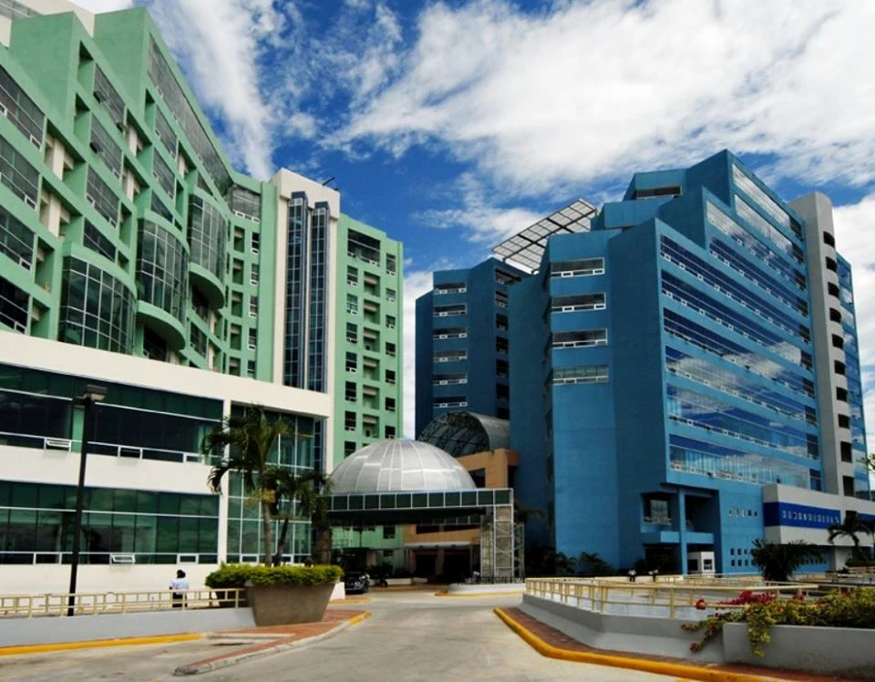 Hospital HOMS obtiene acreditación que lo coloca en élite regional