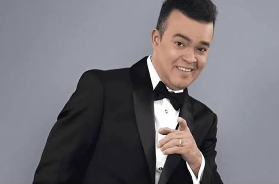 Muere Alex Bueno, una de las voces más melódicas del merengue y la bachata