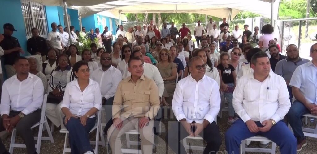 Autoridades inauguran instalaciones médicas en la zona fronteriza de Dajabón