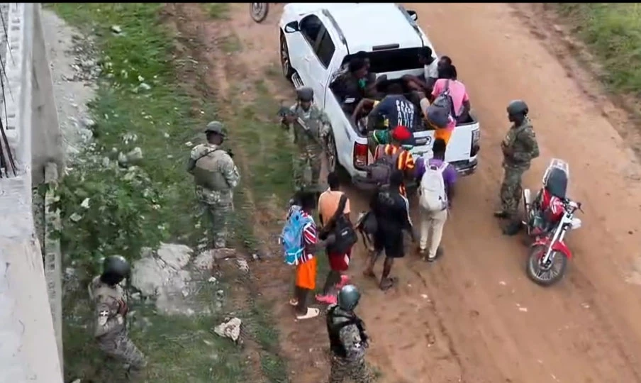 Indocumentados hallados por el Ejército en vivienda de Dajabón