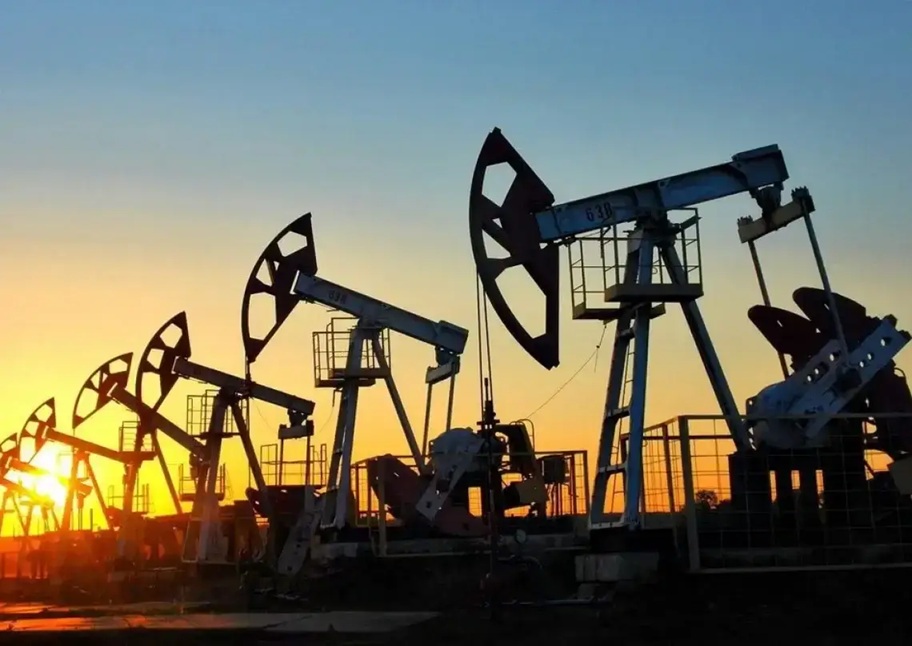El petróleo de Texas abre a la baja en medio de señales contradictorias sobre diálogo EE.UU.–Irán