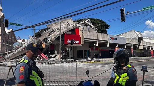 Fuerte terremoto de magnitud 7,8 sacude el sur de Filipinas y deja decenas de muertos y heridos