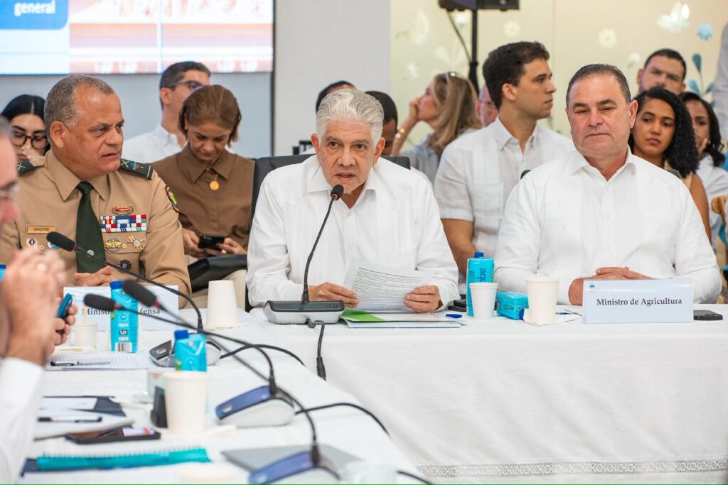 Eduardo Estrella, anuncia en Consejo de Ministros, encabezado por el presidente Luis Abinader, la entrega de la Circunvalación de Navarrete en septiembre y destaca avances de la infraestructura vial impulsada por el Gobierno