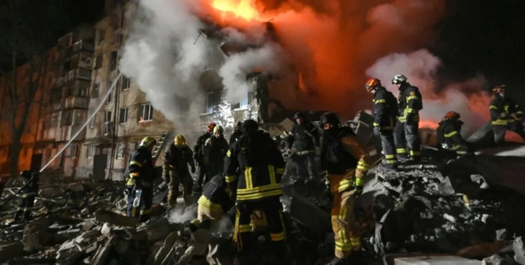 Ataques rusos dejan al menos seis fallecidos en varias regiones de Ucrania
