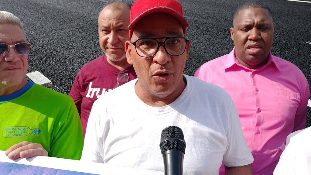 Sur de Santiago se moviliza por obras pendientes y asfaltado