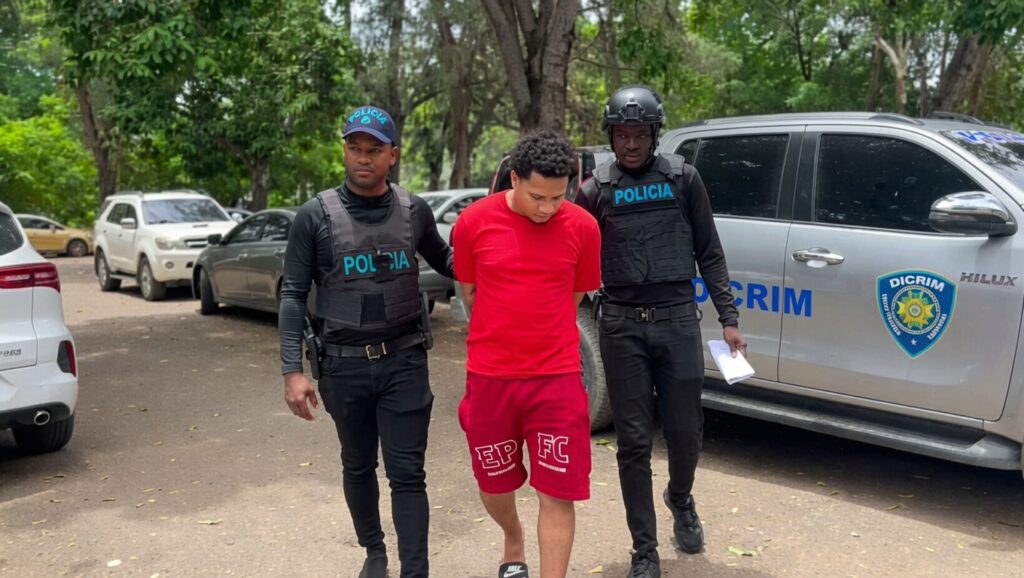 Capturan hombre acusado de dos asesinatos ligados a puntos de droga