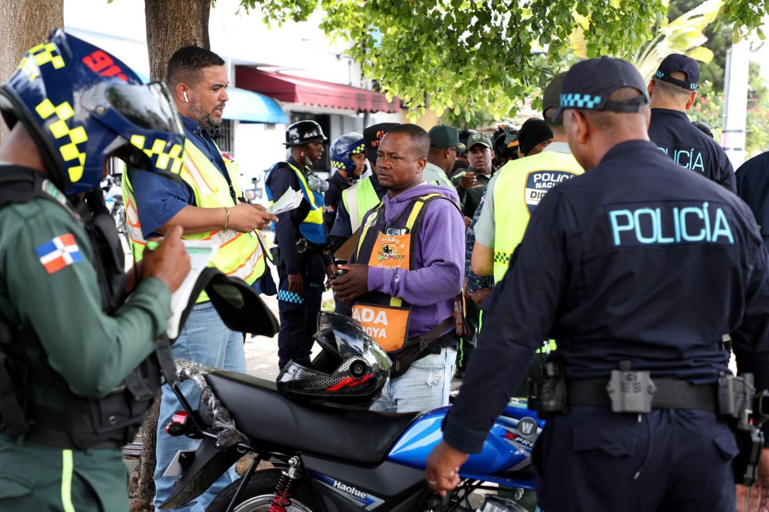 Operativo en Santiago: Intrant interviene 15 paradas de motoconcho y clausura tres